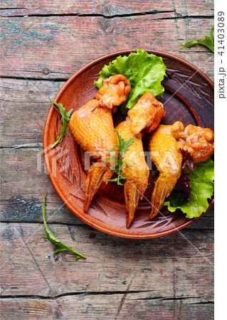 Smoked chicken wings Smoked chicken wings 41403089