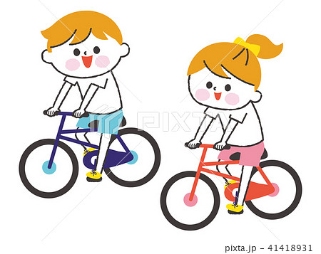 自転車に乗る子供のイラスト素材