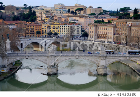 Rome, Italy. Cityview with old famous bridges 41430380