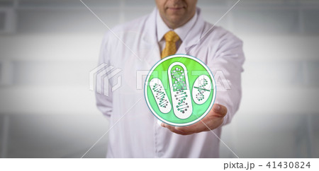Clinician Offering Drugs Based On DNA Profiling Clinician Offering Drugs Based On DNA Profiling 41430824