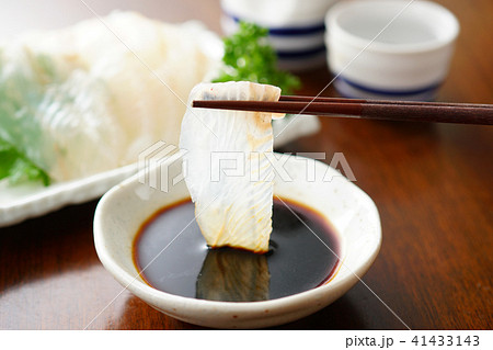 ヒラメのお刺身 41433143