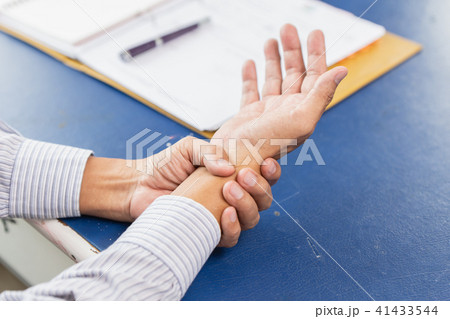 painful wrist closeup hand hold relief pain painful wrist closeup hand hold relief pain 41433544