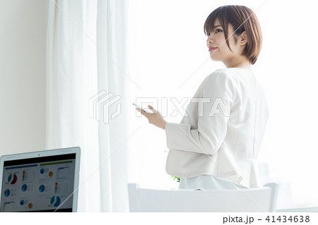働く女性 41434638
