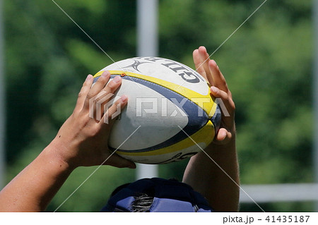 スローイン 41435187