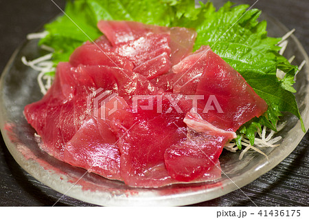 まぐろの切り落とし刺身 41436175