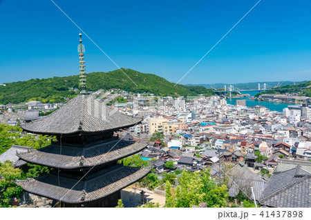 尾道の街並みと天寧寺の三重塔 41437898