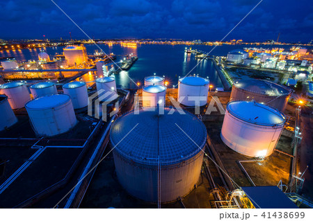 Big Industrial estate  a lot of oil tanks  41438699