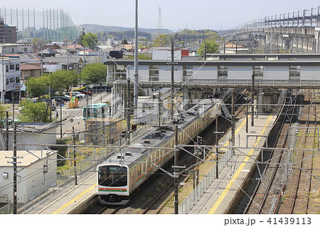 那須塩原駅に停車中の東北線5系 元京葉線車両 の写真素材