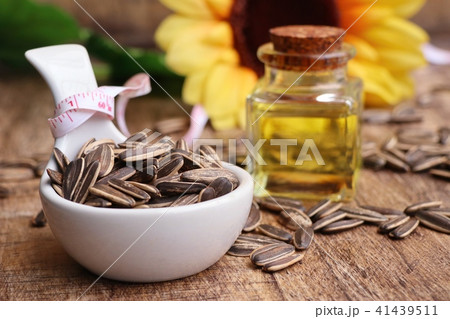 Sunflower seed and oils Sunflower seed and oils 41439511