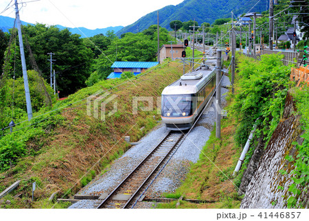 急勾配を走る電車　篠ノ井線 41446857