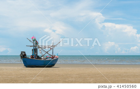 FishingBoat SamRoiYodBeach PrachuapKhiriKhan Thai 41450560