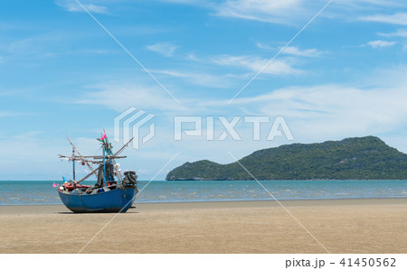 FishingBoat SamRoiYodBeach PrachuapKhiriKhan Thail FishingBoat SamRoiYodBeach PrachuapKhiriKhan Thail 41450562