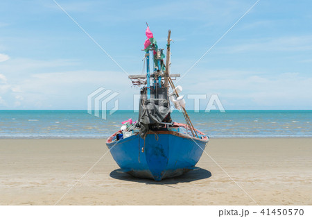 FishingBoat SamRoiYodBeach PrachuapKhiriKhan Thai 41450570