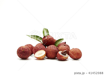 Fresh lychee fruits Fresh lychee fruits 41452088
