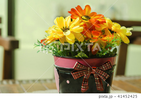 beautiful flower pot decoration on coffee table beautiful flower pot decoration on coffee table 41452425