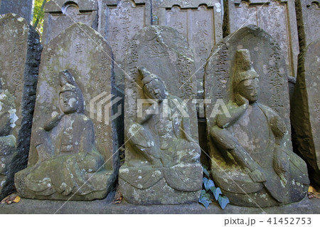 東漸寺の石仏 (千葉県松戸市とうぜんじ) 東漸寺の石仏 (千葉県松戸市とうぜんじ) 41452753
