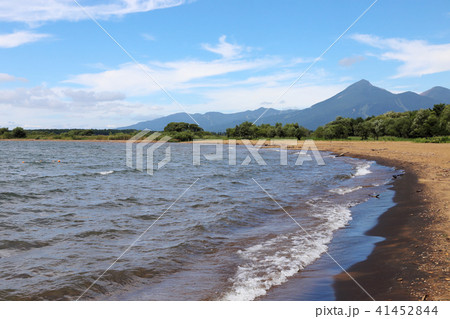 磐梯山と猪苗代湖 磐梯山と猪苗代湖 41452844