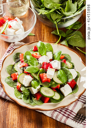 Fresh spinach salad with feta Fresh spinach salad with feta 41455898