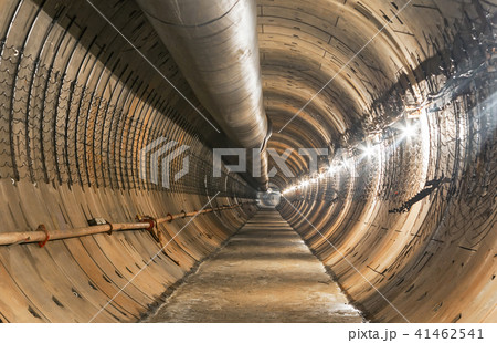 Empty tunnel under construction for the metro 41462541