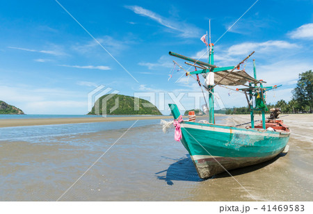 FishingBoat SamRoiYod Beach PrachuapKhiriKhan Thai FishingBoat SamRoiYod Beach PrachuapKhiriKhan Thai 41469583