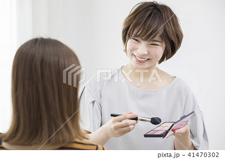 メイクアップアーティスト 41470302