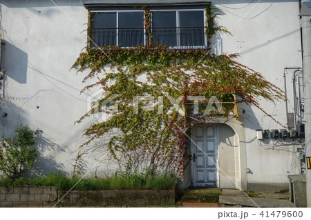 日本の青森の五所川原の古い建物の写真素材