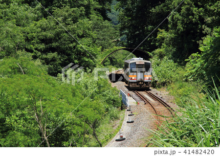 大糸線 初夏の非電化区間 大糸線 初夏の非電化区間 41482420
