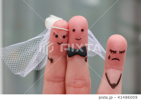 Fingers art of Happy couple to get married. Fingers art of Happy couple to get married. 41486009