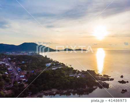 Aerial view of beautiful tropical beach and sea with palm and other tree in koh samui island 41486973