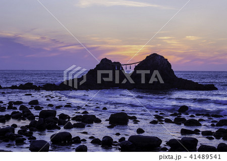 福岡県 糸島市 二見ヶ浦の美しい夫婦岩 41489541