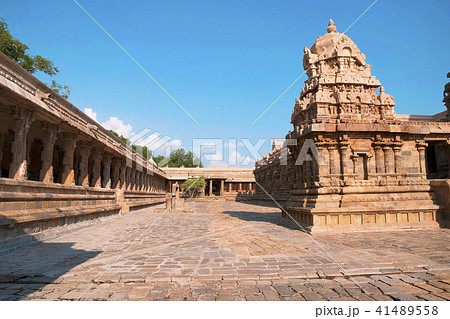 Pillar-cloister and Chandikesvara temple  41489558