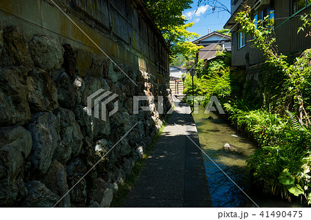 岐阜県の観光地郡上八幡の観光名所いがわこみちの風景の写真素材