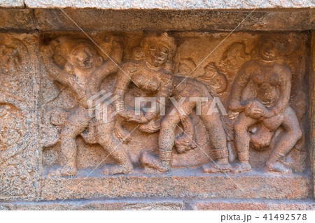 Panel showing scene of dance Airavatesvara Temple 41492578