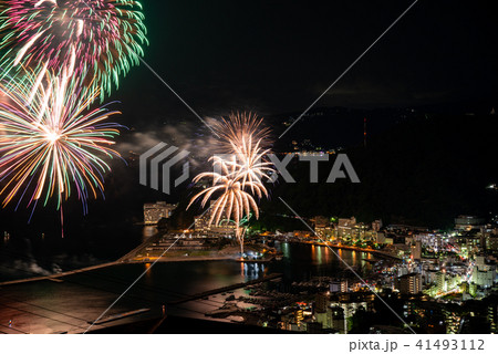 (静岡県)熱海100万ドルの夜景と海上花火 (静岡県)熱海100万ドルの夜景と海上花火 41493112