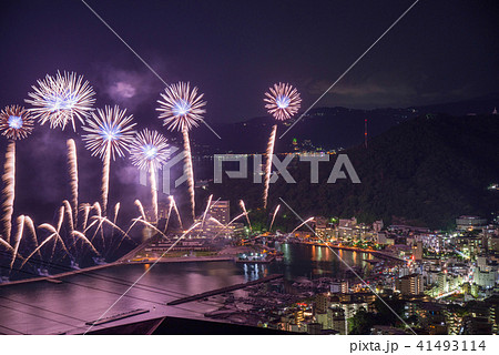 (静岡県)熱海100万ドルの夜景と海上花火 (静岡県)熱海100万ドルの夜景と海上花火 41493114