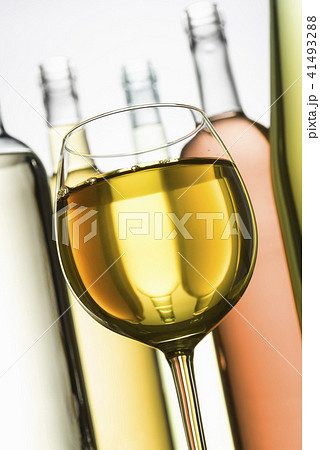 white wine white wine 41493288