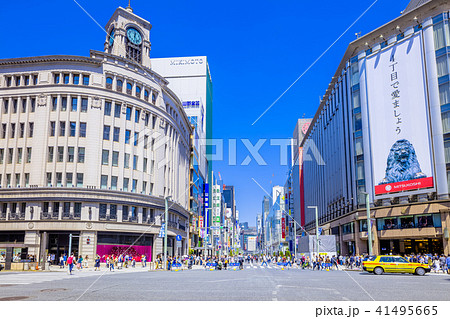 東京　銀座　四丁目交差点の風景 41495665