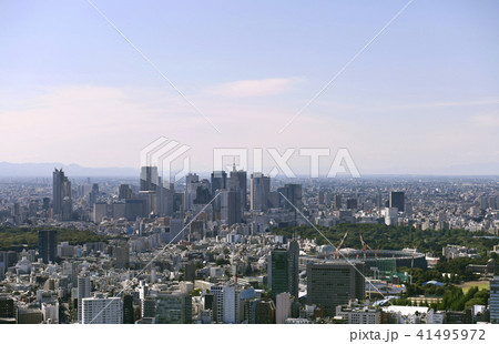 日本の東京都市景観「建設中の新国立競技場」などを望む 日本の東京都市景観「建設中の新国立競技場」などを望む 41495972