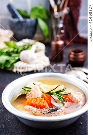 fish soup 41498327