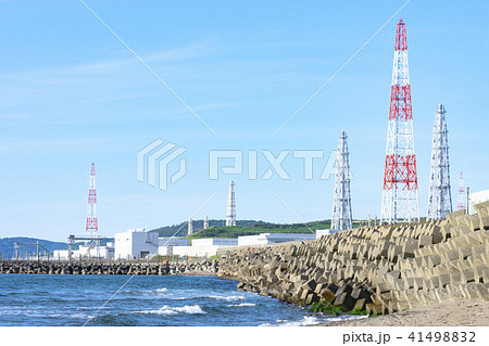 荒浜海岸から望む柏崎刈羽原子力発電所 荒浜海岸から望む柏崎刈羽原子力発電所 41498832