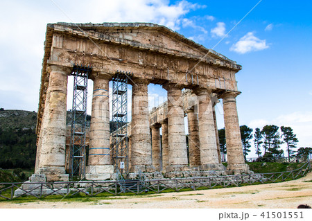 The Doric temple of Segesta in Sicily, italy 41501551