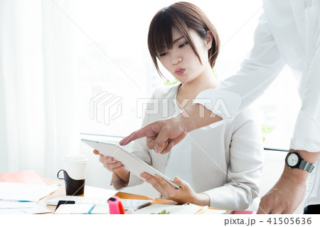 働く女性 41505636