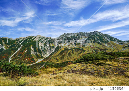 立山、初秋の室堂平より雄山方面を望む 立山、初秋の室堂平より雄山方面を望む 41506364