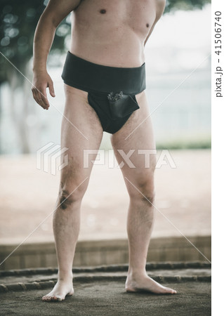 Sumo wrestling 41506740