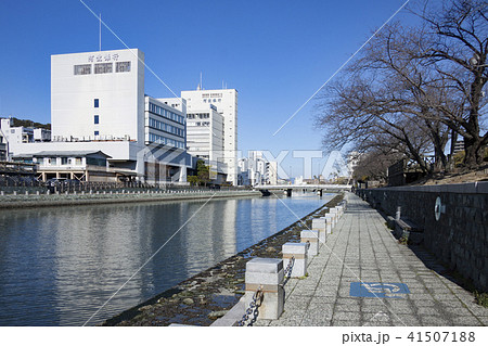 河岸の散歩道 41507188