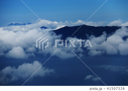 斜里岳　山頂からの雲のある景色 41507526