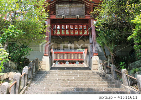 太平山神社の参道（勅使門） 41511611
