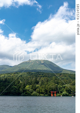 船上から望む箱根神社 平和の鳥居 船上から望む箱根神社 平和の鳥居 41514585