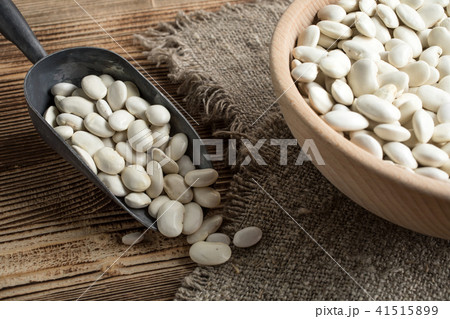 Dried white bean. Dried white bean. 41515899