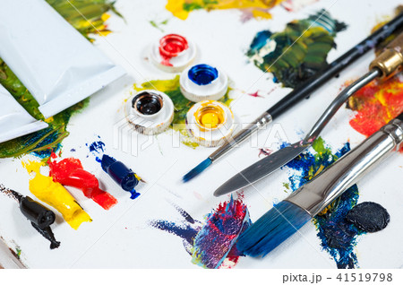 colourfull oil paints. brushes and palette knife. 41519798